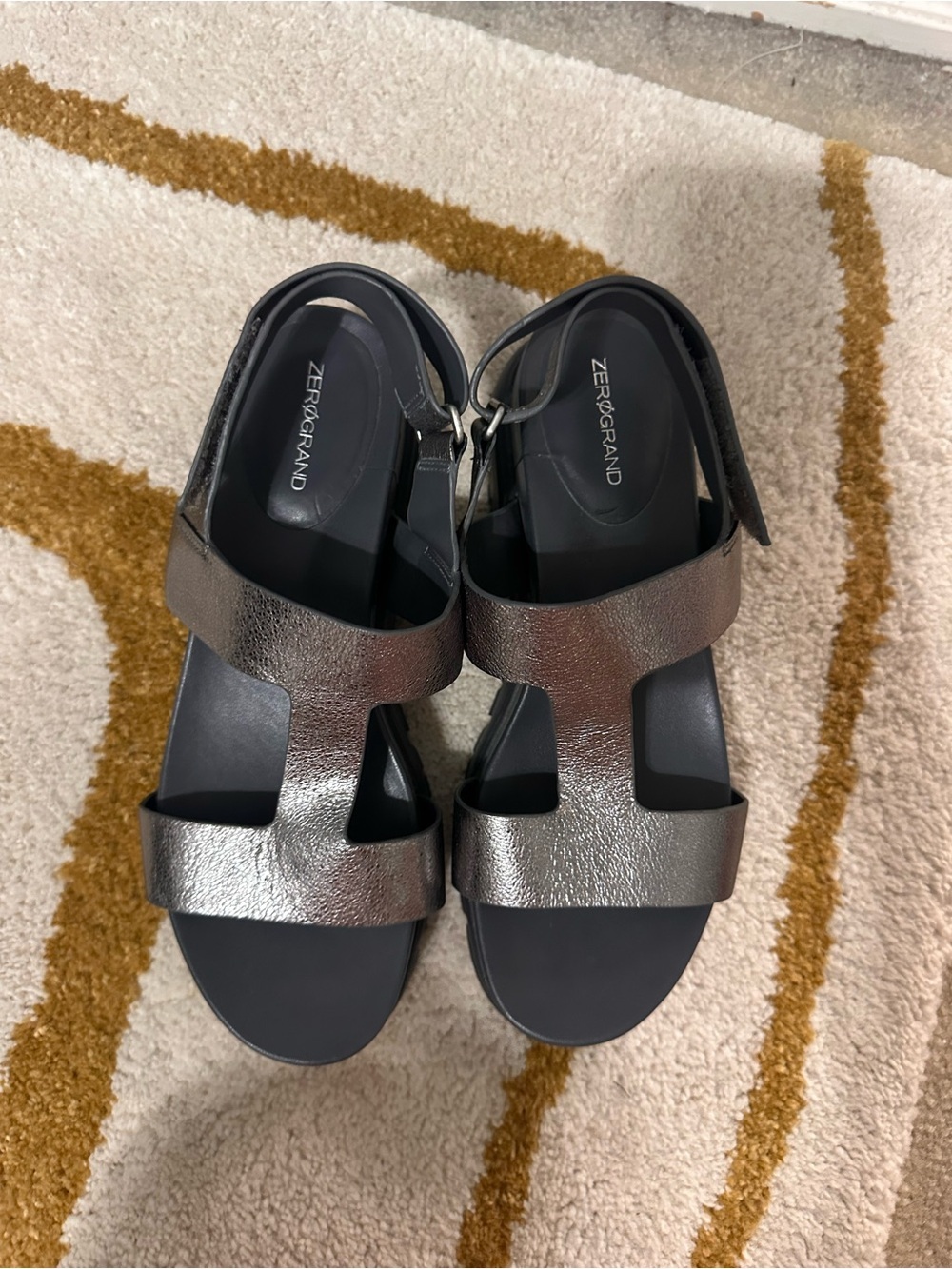 Cole Haan Zero Grand Silver/ Anthracite Sandal Size 6 - Picture 2 of 6